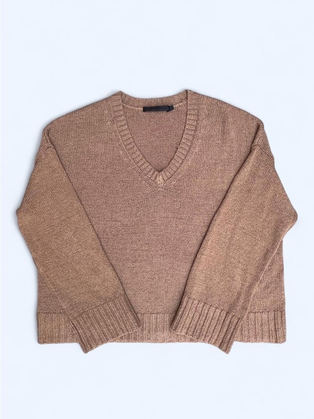 Jenni Kayne V-Neck oversized Sweater in wheat caramel linen blend minimalist M